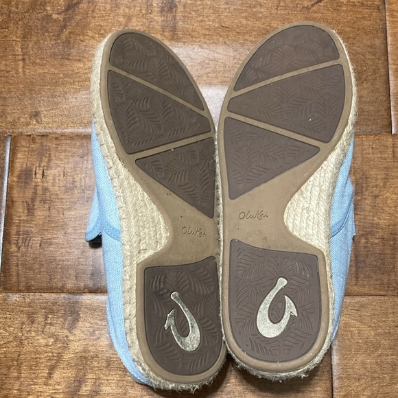 OluKai Light Blue Canvas Kuala Pa'a Kapa Slip On Espadrille - Picture 6 of 7